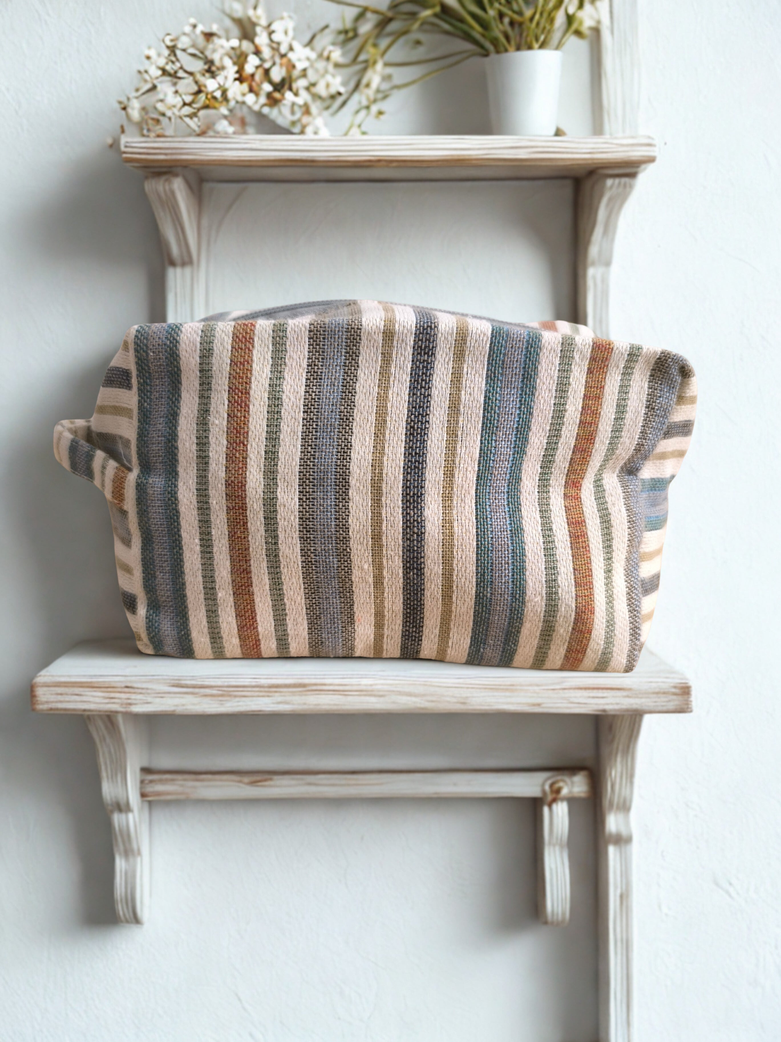 Trousse de Toilette Jacquard "De la Mur" – Rayures Naturelles (Beige & Bleu)