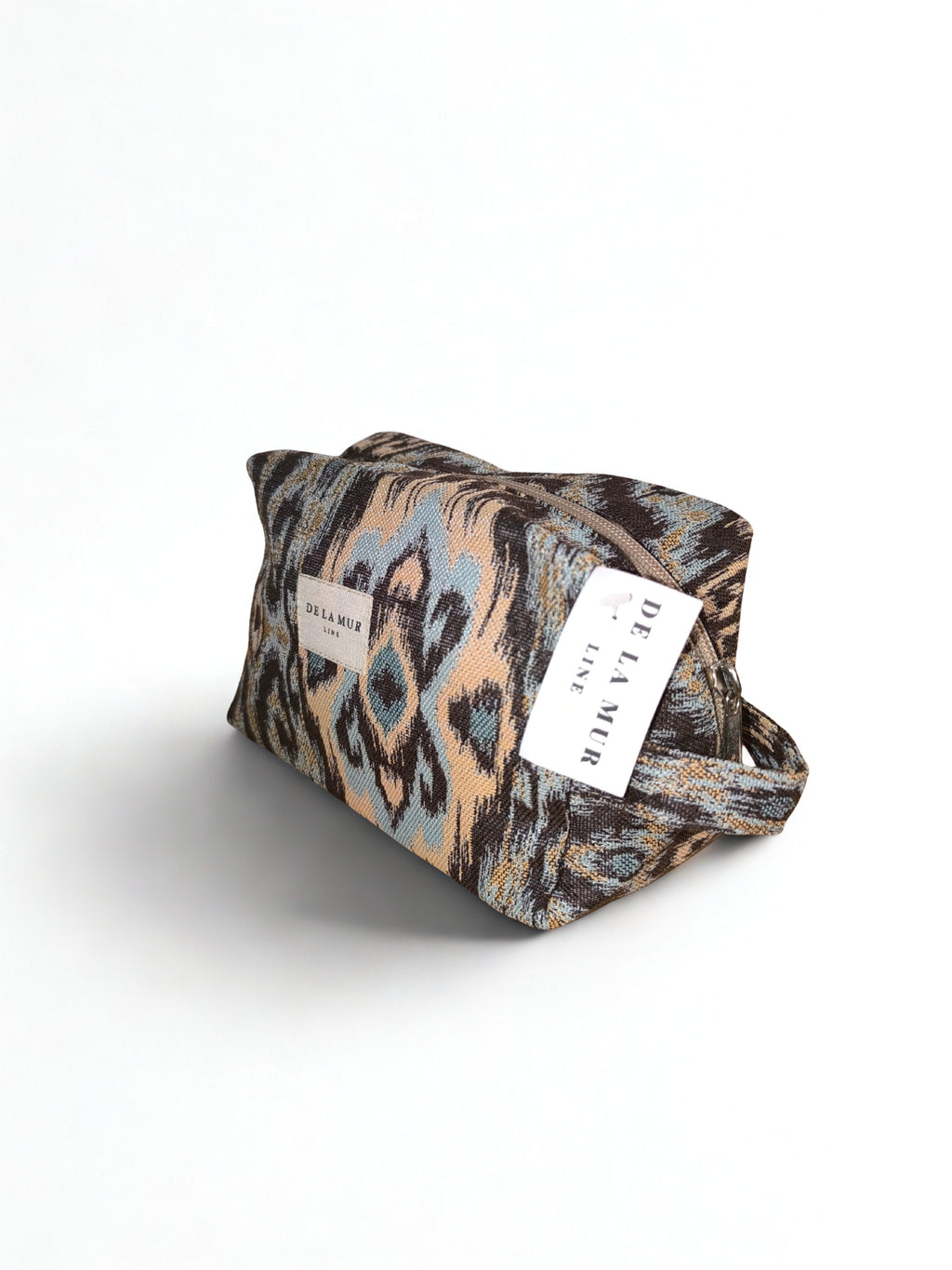 Pochette Jacquard "Oasis" – Motifs Ethniques Bleu & Sable