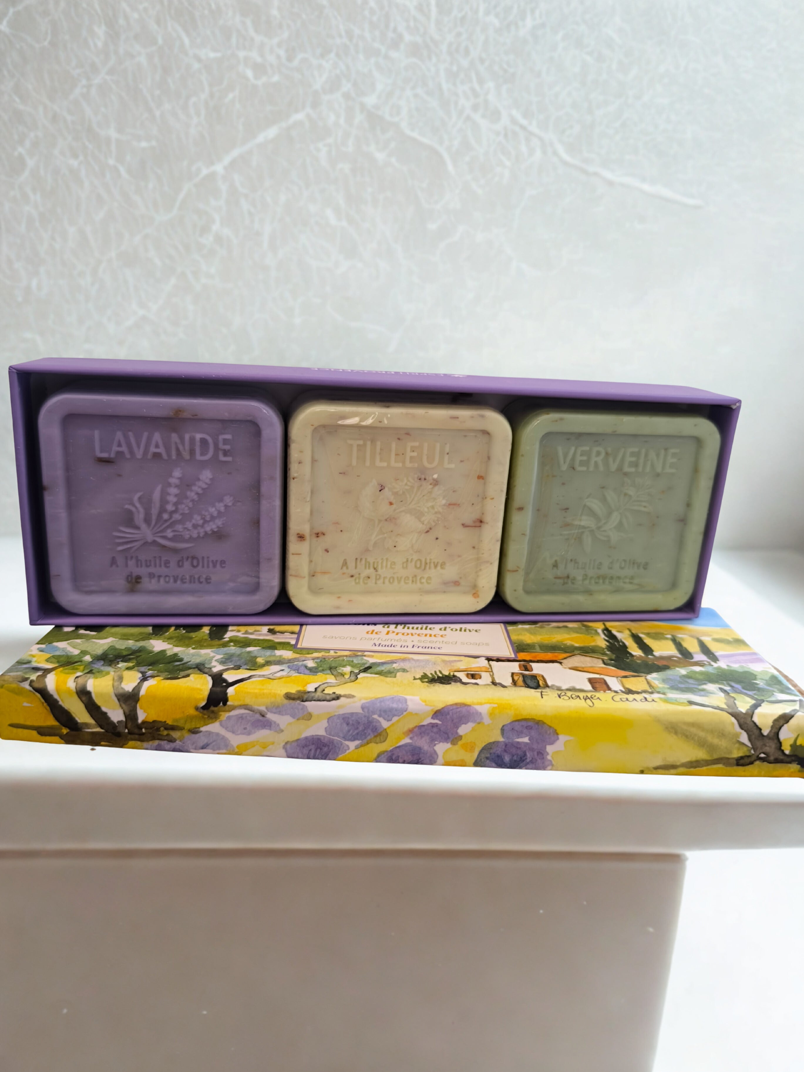 Coffret Trio de Savons Exfoliants – Lavande, Tilleul & Verveine